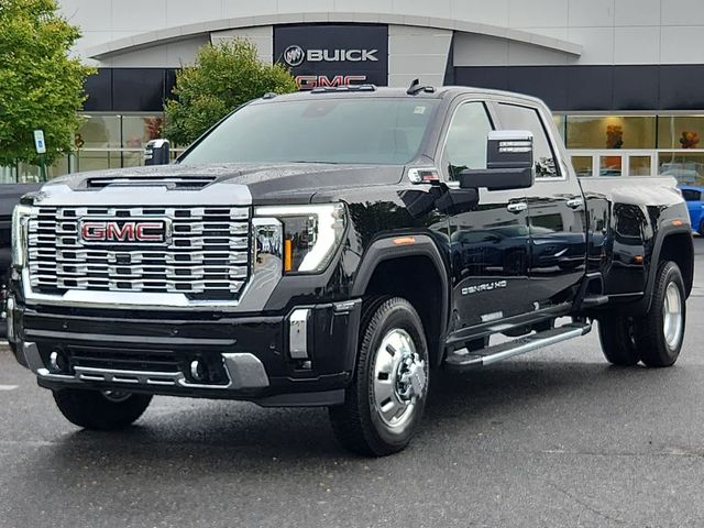 2025 GMC Sierra 3500HD Denali