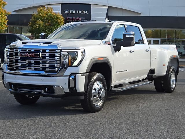 2025 GMC Sierra 3500HD Denali