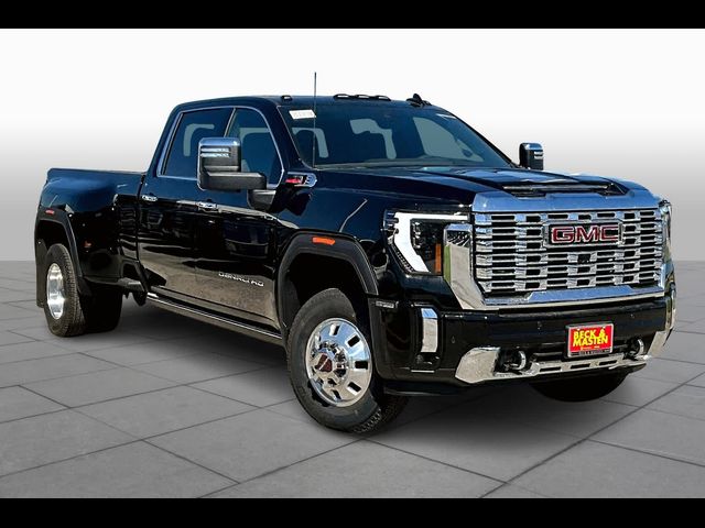 2025 GMC Sierra 3500HD Denali