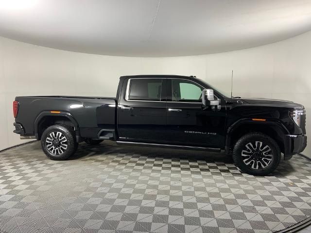 2025 GMC Sierra 3500HD Denali Ultimate