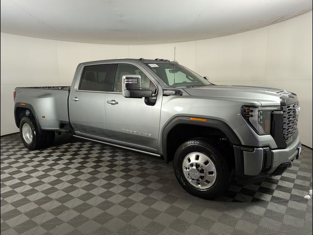 2025 GMC Sierra 3500HD Denali Ultimate