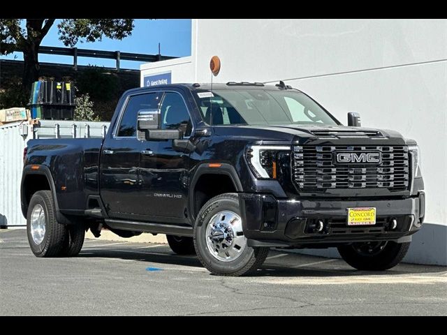 2025 GMC Sierra 3500HD Denali Ultimate