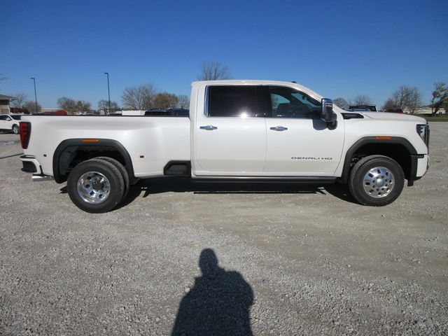 2025 GMC Sierra 3500HD Denali Ultimate