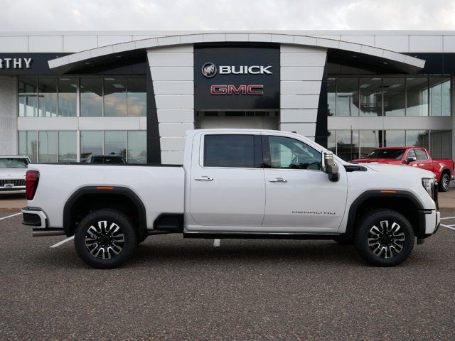 2025 GMC Sierra 3500HD Denali Ultimate