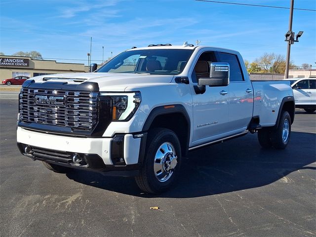 2025 GMC Sierra 3500HD Denali Ultimate