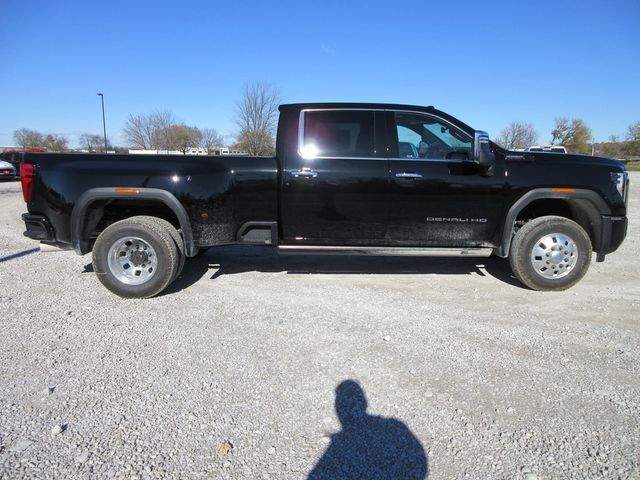 2025 GMC Sierra 3500HD Denali Ultimate