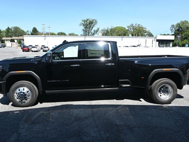 2025 GMC Sierra 3500HD Denali Ultimate