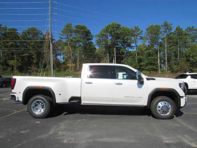 2025 GMC Sierra 3500HD Denali Ultimate