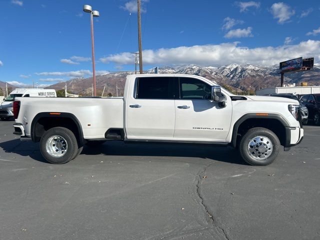 2025 GMC Sierra 3500HD Denali Ultimate