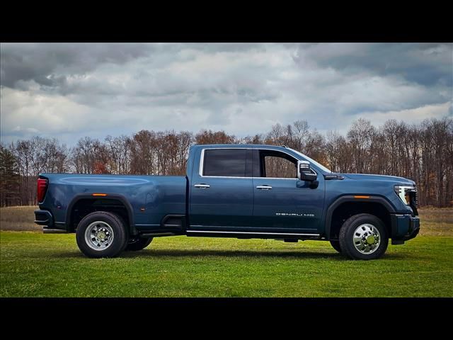 2025 GMC Sierra 3500HD Denali Ultimate