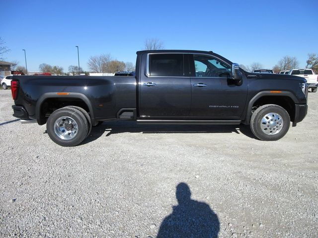 2025 GMC Sierra 3500HD Denali Ultimate