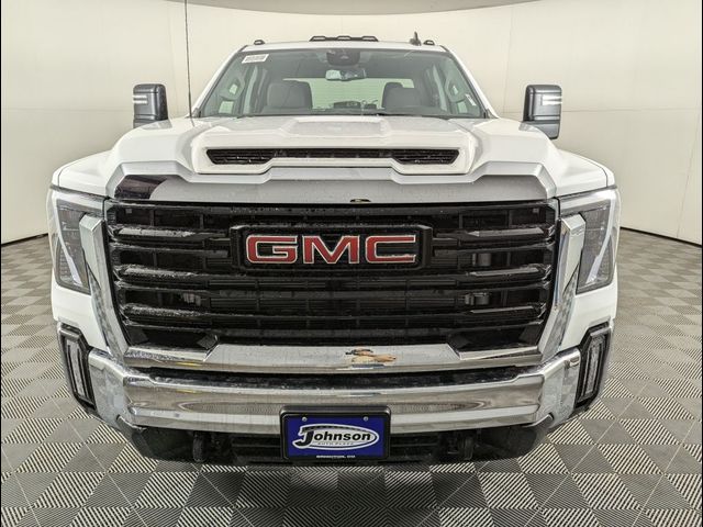 2025 GMC Sierra 3500HD Pro