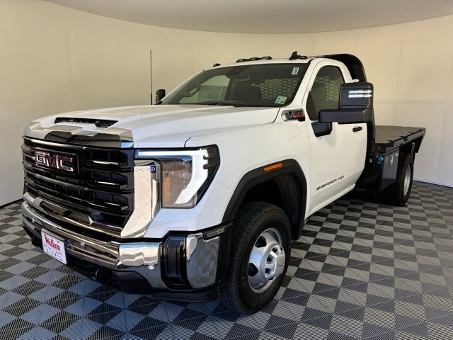 2025 GMC Sierra 3500HD Pro