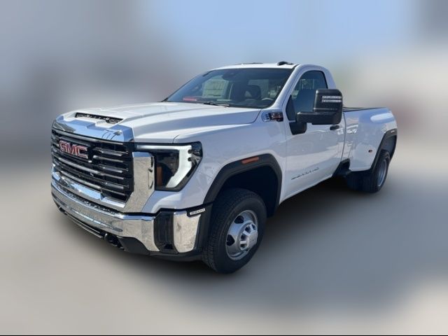 2025 GMC Sierra 3500HD Pro