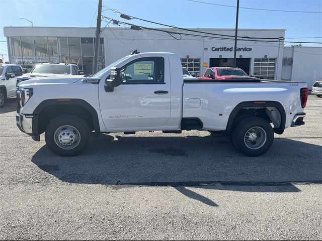 2025 GMC Sierra 3500HD Pro