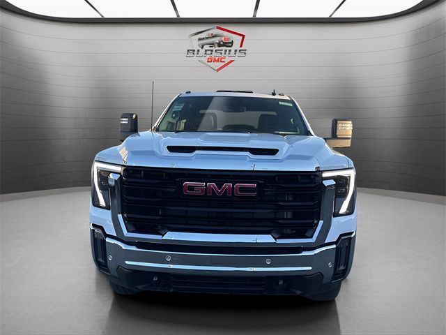 2025 GMC Sierra 3500HD Pro