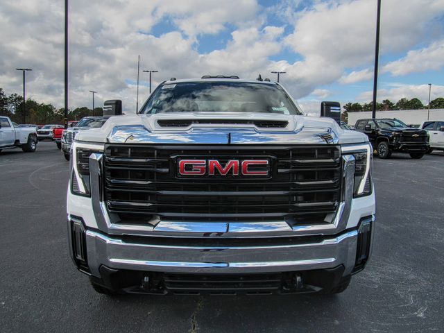 2025 GMC Sierra 3500HD Pro