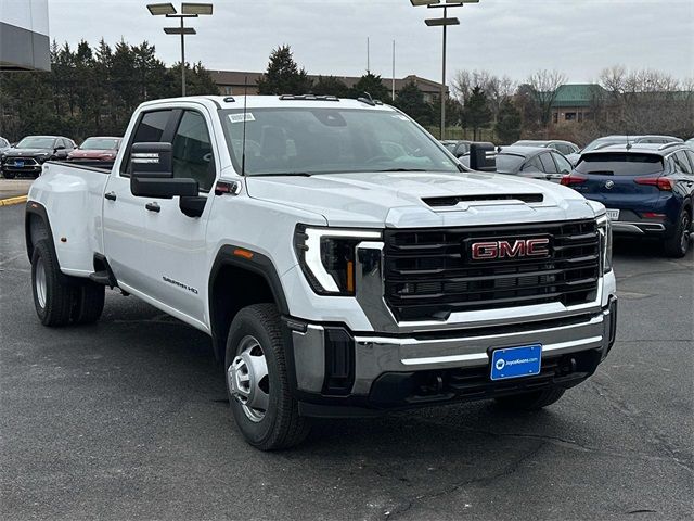 2025 GMC Sierra 3500HD Pro