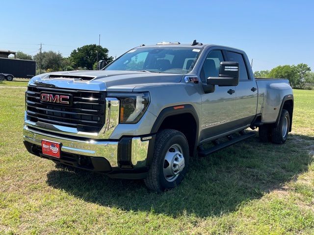 2025 GMC Sierra 3500HD Pro