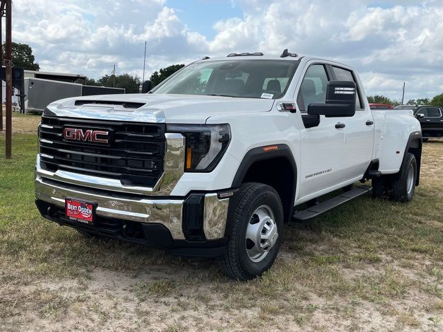 2025 GMC Sierra 3500HD Pro