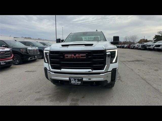 2025 GMC Sierra 3500HD Pro