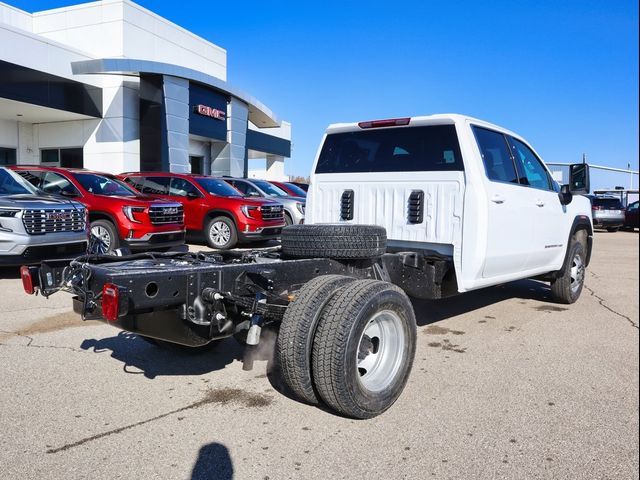 2025 GMC Sierra 3500HD SLE