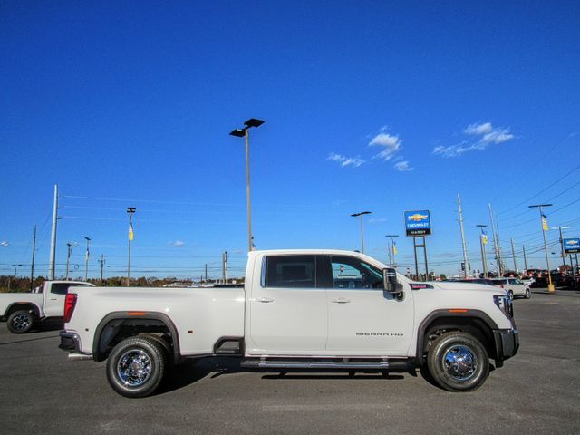 2025 GMC Sierra 3500HD SLE