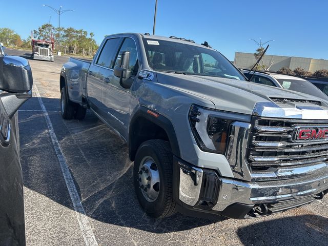 2025 GMC Sierra 3500HD SLE