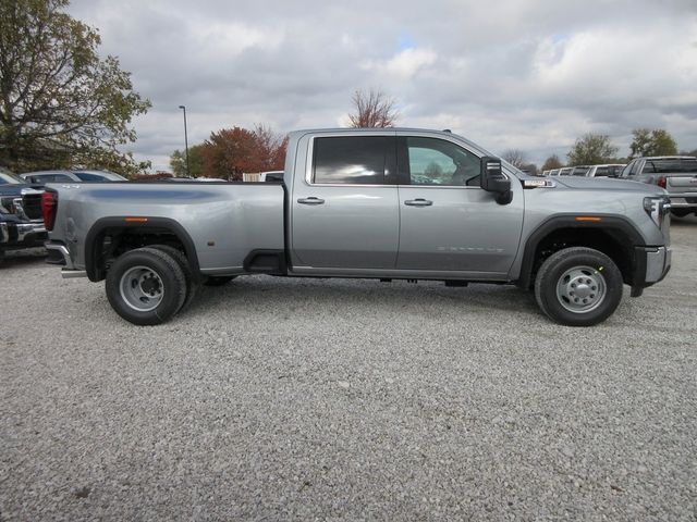 2025 GMC Sierra 3500HD SLE