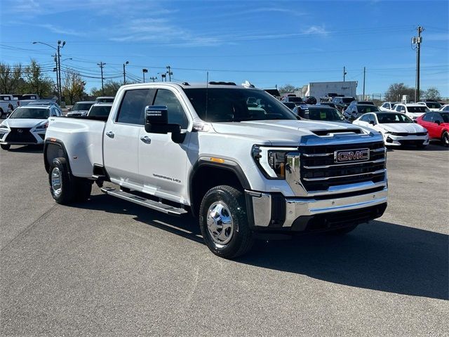 2025 GMC Sierra 3500HD SLT