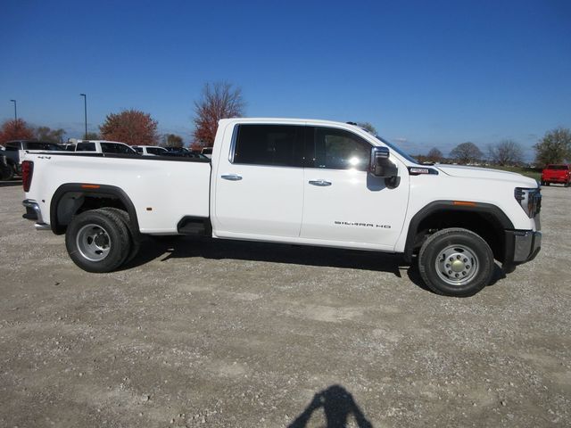 2025 GMC Sierra 3500HD SLT