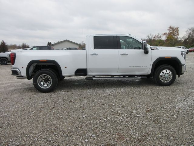 2025 GMC Sierra 3500HD SLT