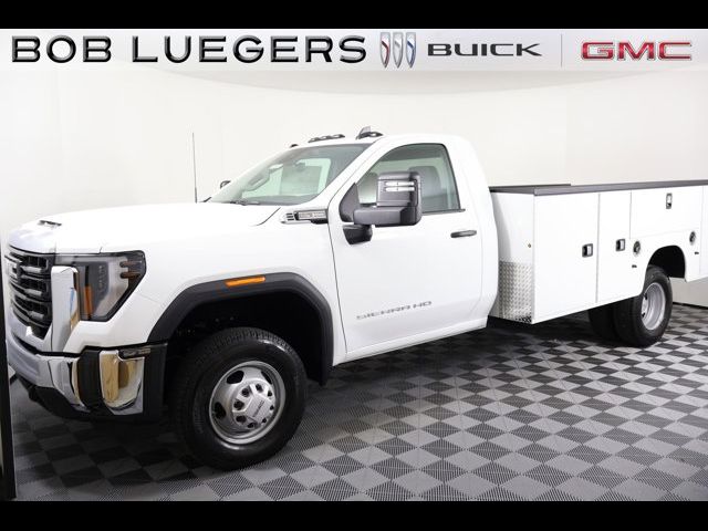 2025 GMC Sierra 3500HD Pro