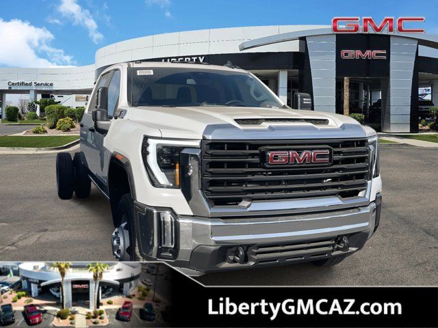 2025 GMC Sierra 3500HD Pro