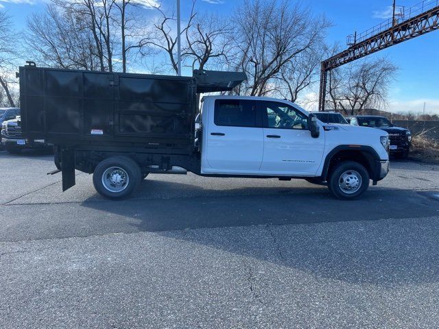 2025 GMC Sierra 3500HD Pro