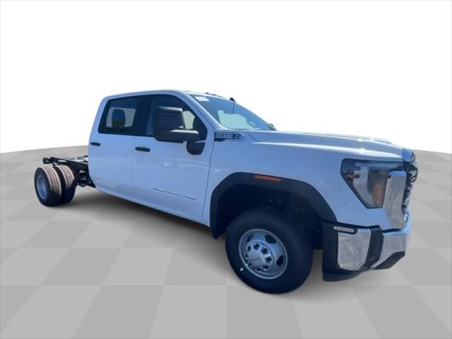 2025 GMC Sierra 3500HD Pro