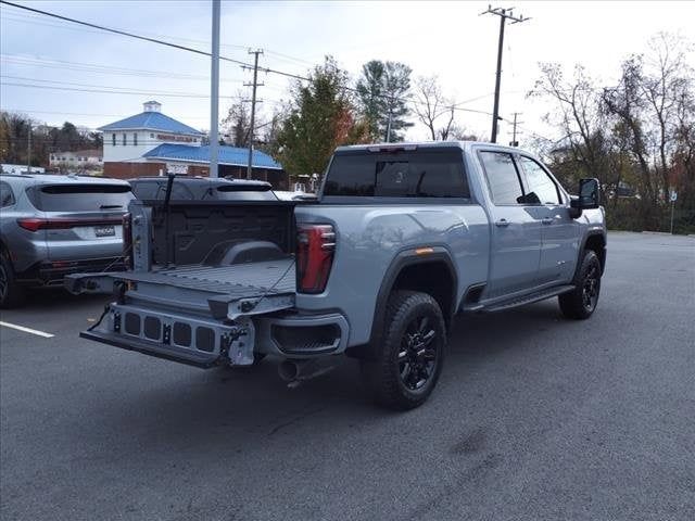 2025 GMC Sierra 3500HD AT4