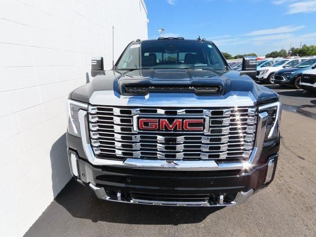 2025 GMC Sierra 3500HD Denali