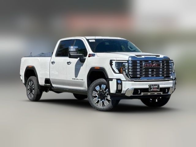 2025 GMC Sierra 3500HD Denali