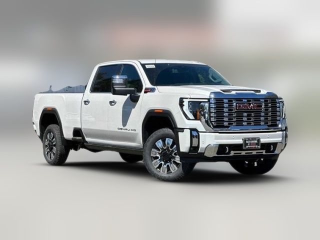 2025 GMC Sierra 3500HD Denali