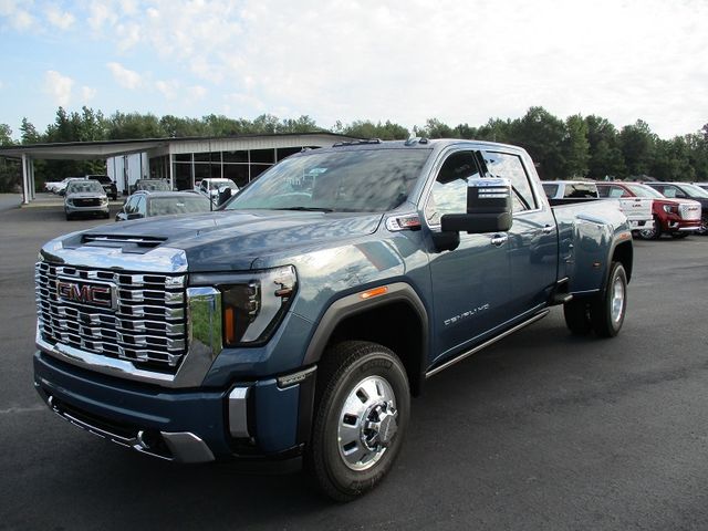 2025 GMC Sierra 3500HD Denali