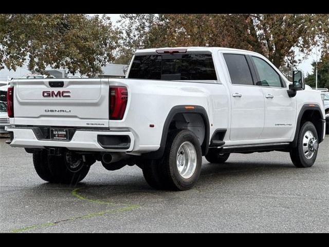 2025 GMC Sierra 3500HD Denali