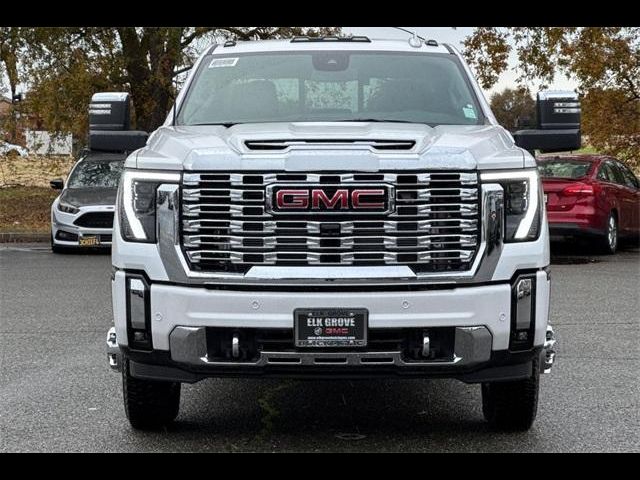 2025 GMC Sierra 3500HD Denali