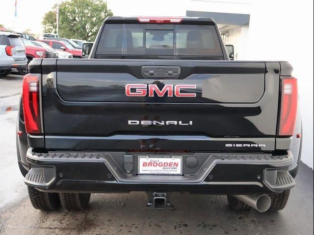 2025 GMC Sierra 3500HD Denali