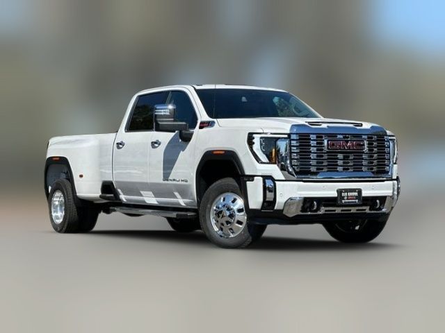 2025 GMC Sierra 3500HD Denali