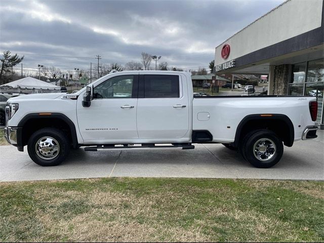 2025 GMC Sierra 3500HD SLT