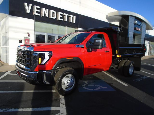 2025 GMC Sierra 3500HD Pro