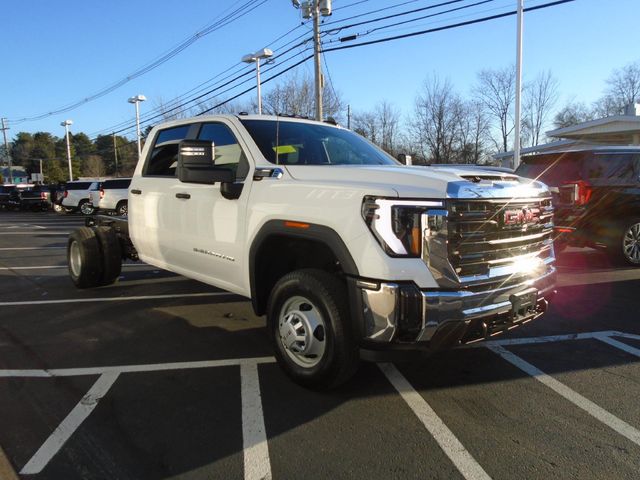 2025 GMC Sierra 3500HD Pro