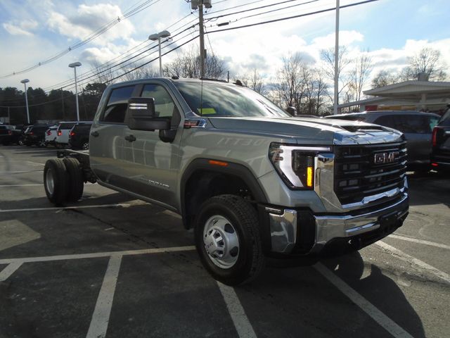 2025 GMC Sierra 3500HD Pro