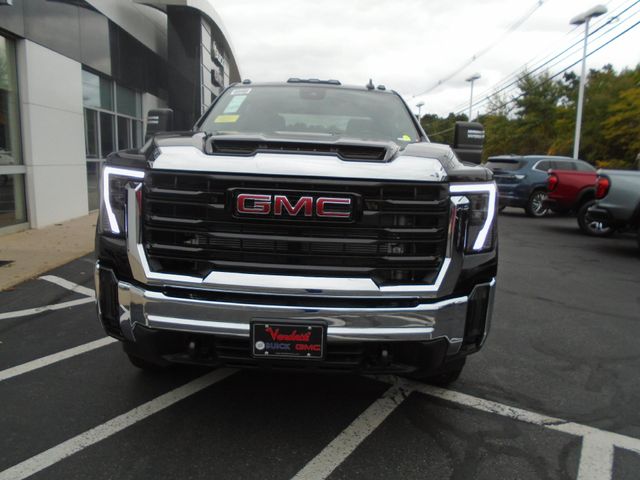 2025 GMC Sierra 3500HD Pro